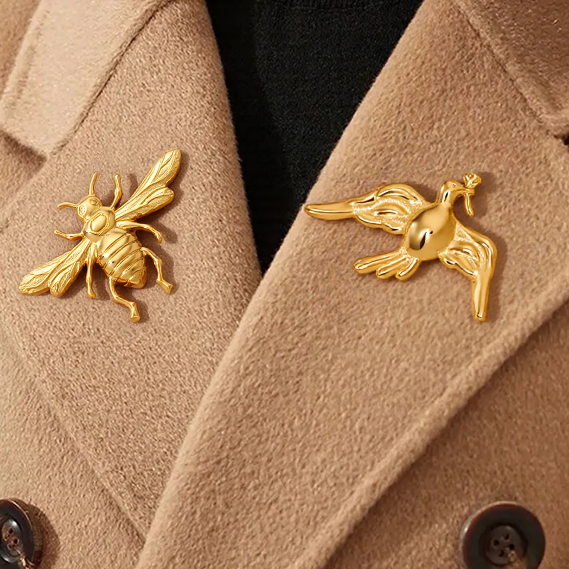 Vintage Peace Dove Bee Brooches Stainless Steel PVD Gold Plated Elegant Animal Lapel Pins For Women Accessory