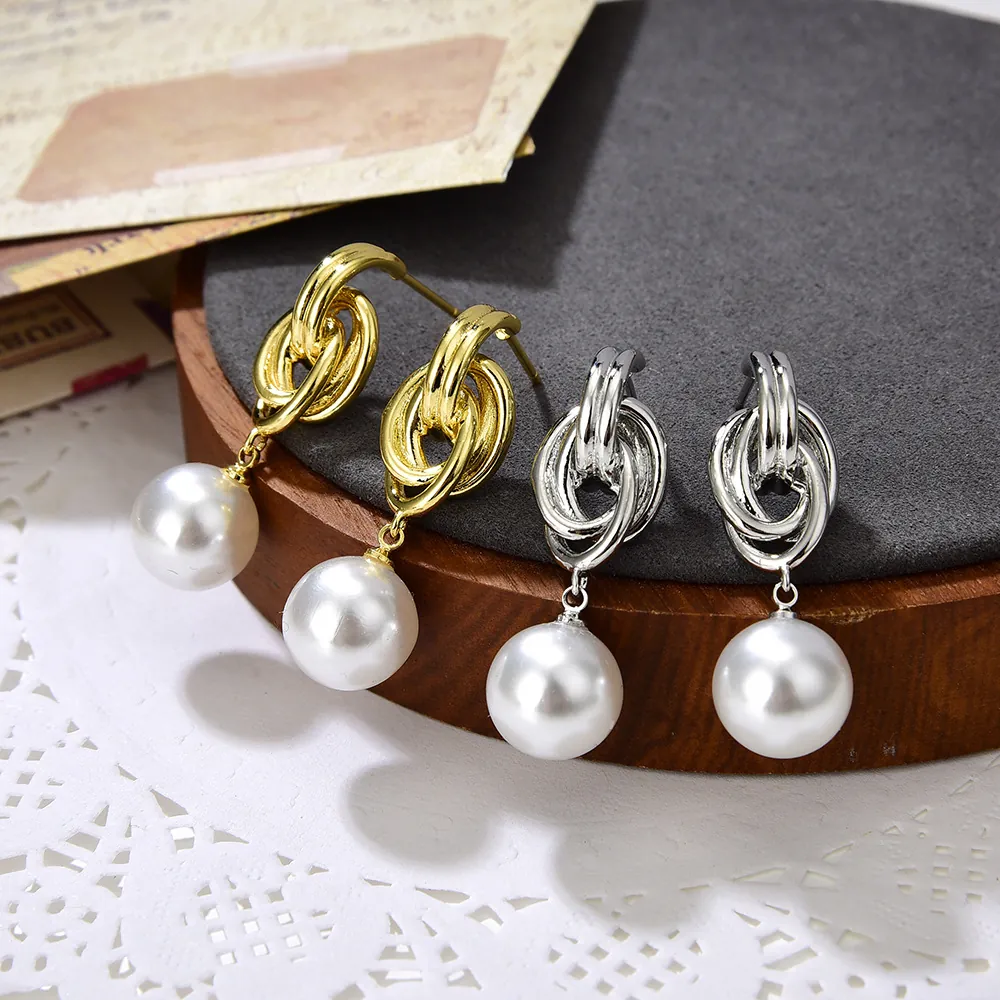 Elegante Kupfer Künstliche Perlen Tropfenohrringe 18K Vergoldet Geknotetes Twist Design Minimalistischer Schmuck Für Damen