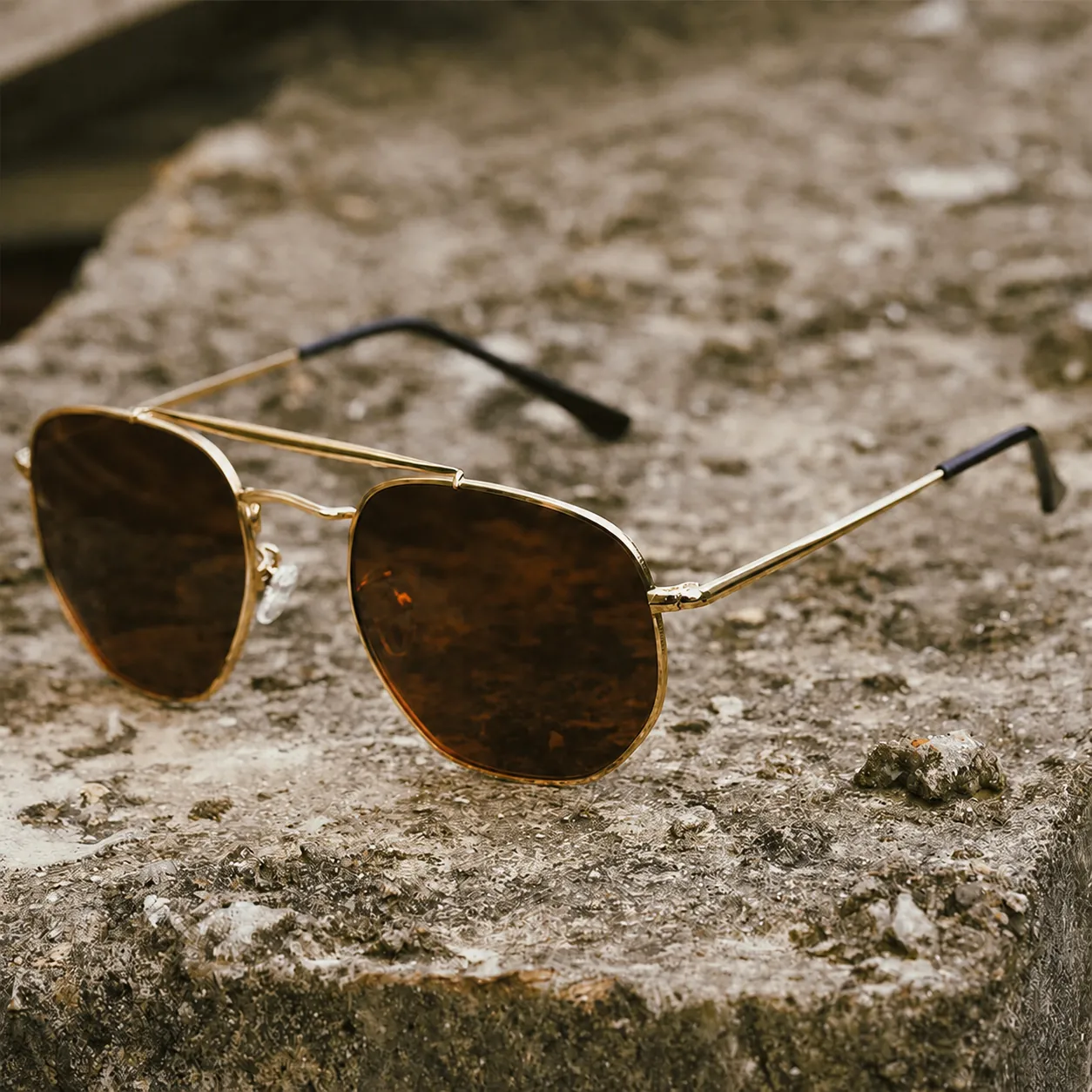 Retro Aviator Sunglasses For Men Women Metal Frame UV400 Protection Polygonal Punk Rock Style Outdoor Fashion Eyewear