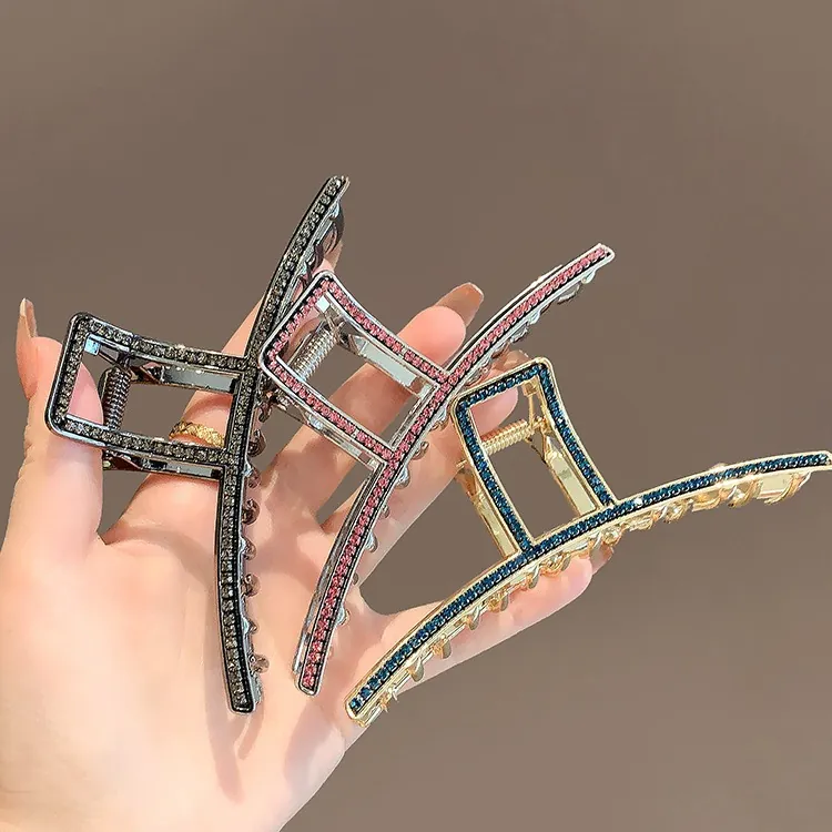 Large Hair Claw Clip Zinc Alloy Rhinestone Elegant Geometric Shark Clip For Women
