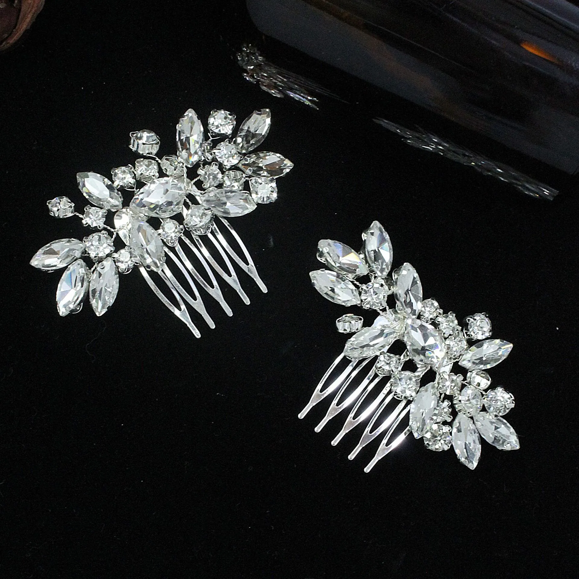 Handmade Bridal Hair Comb Hair Pins Silver Rhinestone Crystal Artificial Pearl Flower Leaf Wedding Hair Accessories Women Bridesmaids