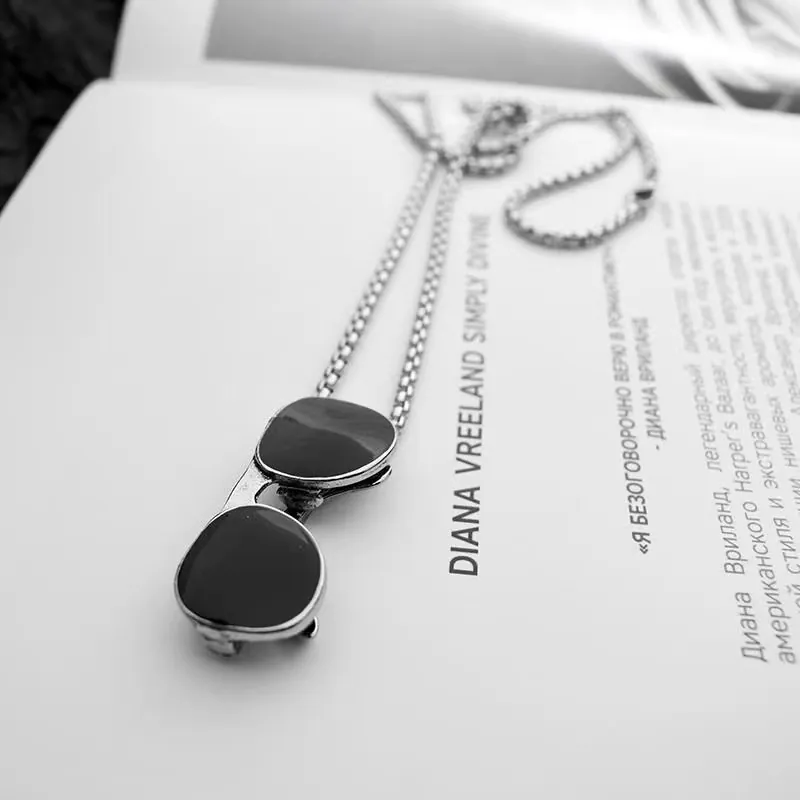 Sunglasses Pendant Necklace With Titanium Steel Chain And Alloy Retro Spectacles Hip Hop Fashion Accessory Men Women