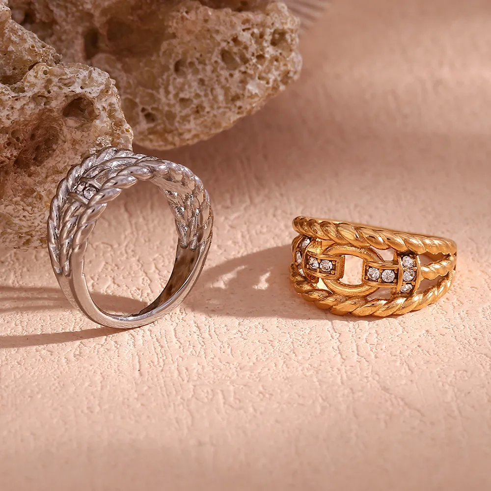 Stainless Steel Geometric Twisted Rope Hollow Out Band Ring For Women 18K Gold Plated Rhinestone O-Shaped Hand Jewelry
