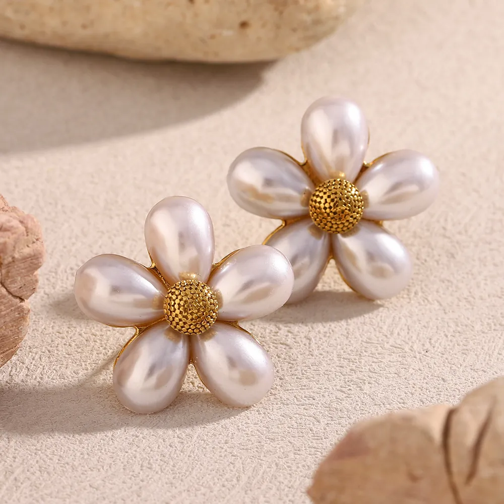 Flower Stud Earrings Stainless Steel 18K Gold Plated Faux Artificial Pearl Floral French Style Elegant For Women