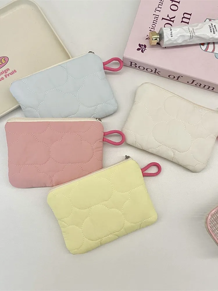 Quilted Coin Purse Polyester Canvas Cloud Heart Pattern Zipper Portable Small Storage Bag For Earphones Makeup Cute