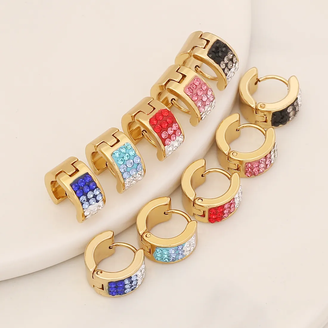 Boucles D'oreilles Huggie En Acier Inoxydable Avec Strass Dégradé Plaqué Or Forme C Bijoux De Mode Pour Femmes