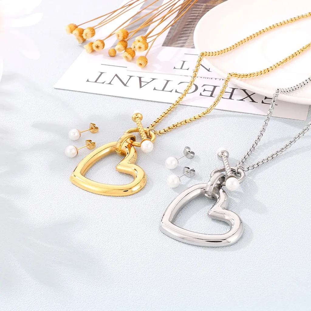 Collier Pendentif Cœur Évidé Et Boucles D'oreilles Mode Bijoux En Acier Inoxydable Strass Avec Künstliche Perles Pour Femmes