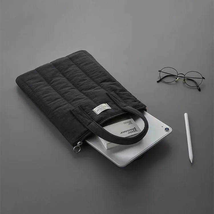 Quilted Padded Laptop Sleeve Shockproof Protective Notebook Bag Shoulder Crossbody Handheld Tablet Case Lightweight
