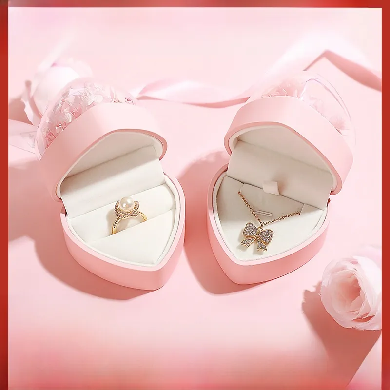 Boîte à Bijoux Romantique en Forme de Cœur avec Fleur Éternelle Couvercle en Acrylique Intérieur en Velours Étui Cadeau pour la Saint-Valentin Demande en Mariage