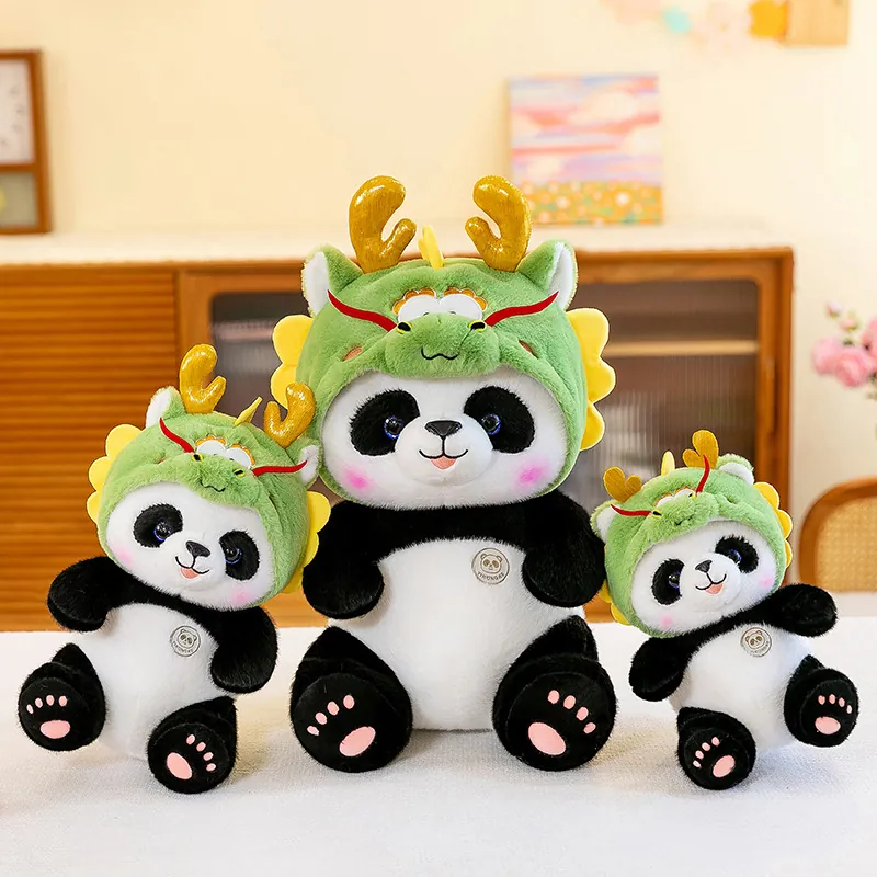 Realistische Panda Knuffel Met Groene Drakenhoed Jaar Van De Draak Mascotte Panda Longlong Knuffeldier Feestelijk Cadeau