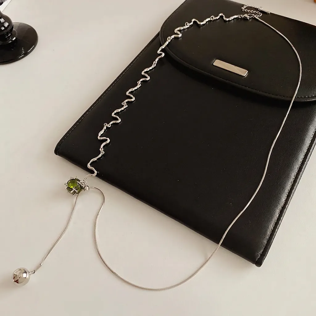 Quadratischer Grüner Zirkonia Anhänger Halskette Kupfer Verstellbar Asymmetrische Gemischte Kette Mode Schmuck Für Damen