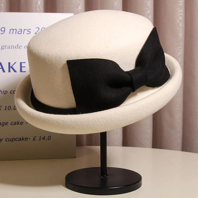 French Retro Wool Blend Cloche Hat Elegant Large Bow Rolled Brim Bowler Hat For Women Autumn Winter Fashion Accessory
