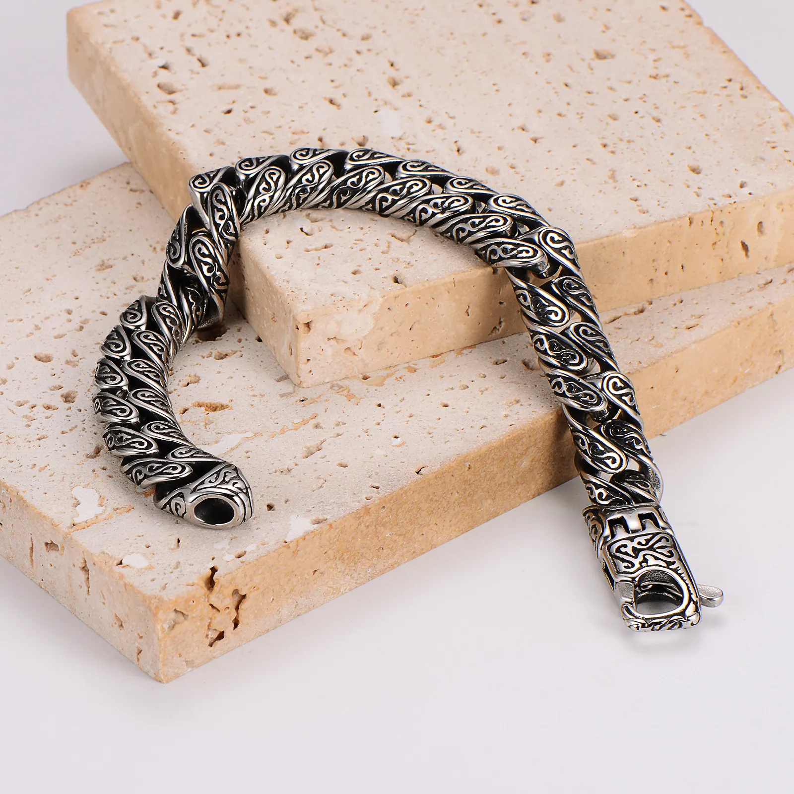 Bracciale A Catena Da Uomo Acciaio Inossidabile 304 Motivo A Volute Intagliato Retro Hip Hop Stile Streetwear Gioielli