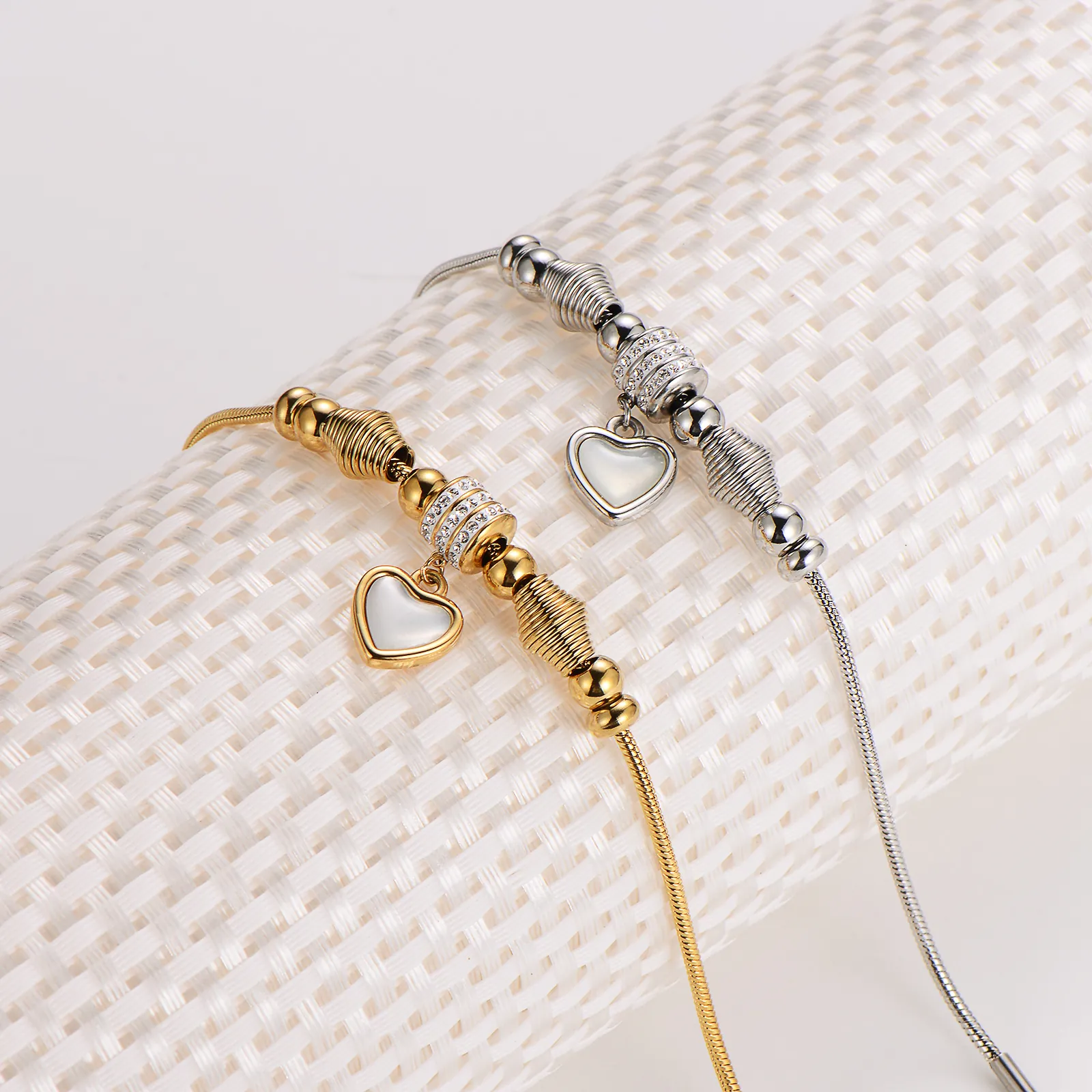 Heart Pendant Snake Chain Bracelet 304 Stainless Steel Rhinestone Shell Insert Minimalist Fashion Jewelry For Women