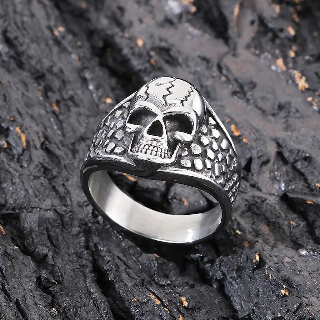 Vintage Punk Skull Ring For Men Stainless Steel Gothic Skeleton 3D Design Textured Band Jewelry Accessory