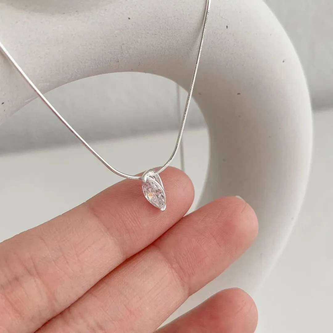 Elegant 925 Sterling Silver Water Drop Pendant Necklace For Women Minimalist Marquise Rhinestone Clavicle Chain Jewelry
