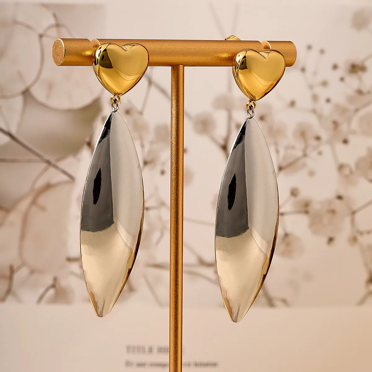 Two-Tone Stainless Steel Heart Leaf Drop Earrings For Women Fashion Light Luxury Mixed Metal Polished Geometric Dangle Earrings Jewelry