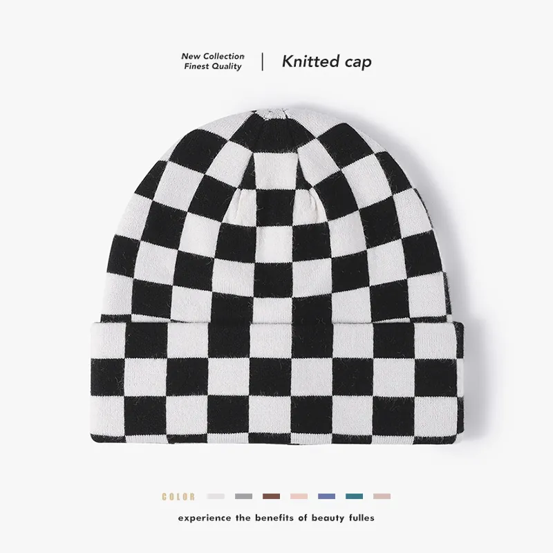 Checkerboard Knitted Beanie Core-Spun Yarn Winter Warm Cuffed Fashion Checker Pattern Cold Weather Hat