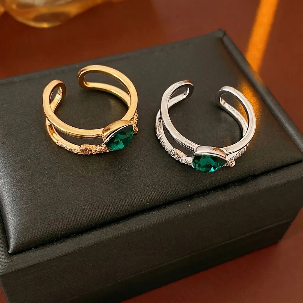 Bague Ouverte Zircon Vert Émeraude Cuivre Plaqué Or Double Couche Croix Ajustable Élégante Bijoux Vintage Pour Femmes