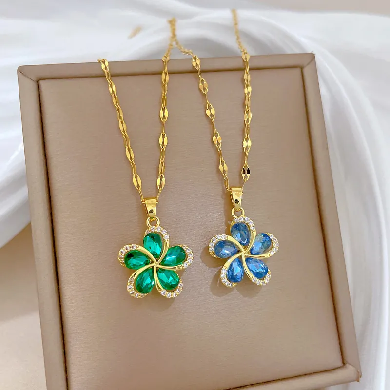 Floral Pendant Necklace Titanium Steel Copper Zircon Full Rhinestone Elegant Rotating Flower Clavicle Chain For Women