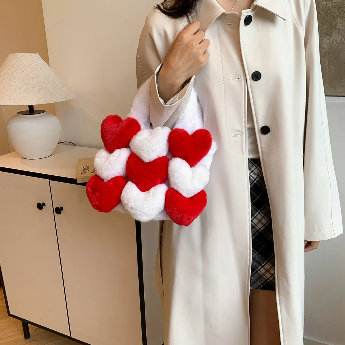 Heart Shaped Plush Tote Bag Faux Fur Handbag Red White Contrast Color Sweet Winter Fashion Accessories For Women