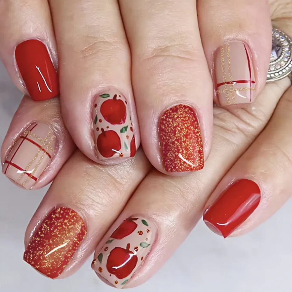Short Square Press On Nails Glossy Christmas Red Apple Plaid Glitter Artificial Finger Nails