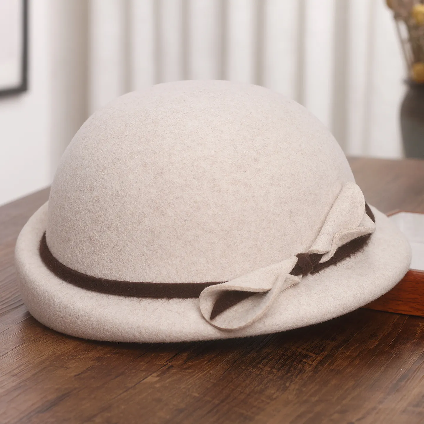 Vintage Women Wool Blend Beret Hat Elegant Rolled Edge Bow Felt Fedora Hat Warm Winter Autumn Painter Cap For Women Lady