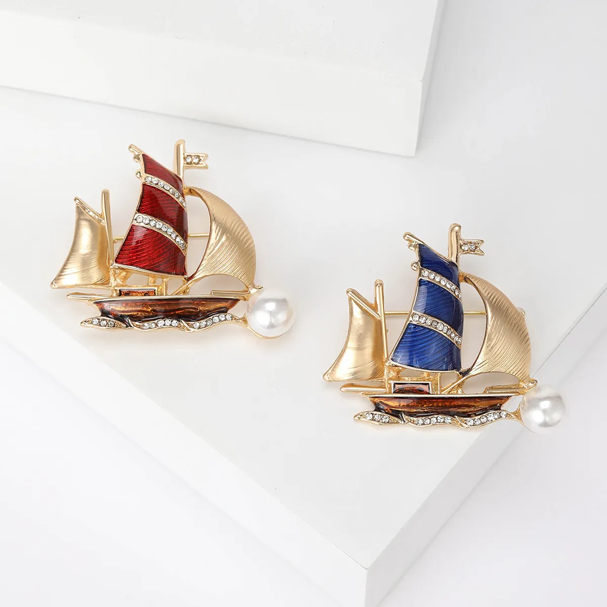 Sailboat Brooch Alloy Enamel Rhinestone Imitation Artificial Pearl Fashion Pin Accessories For Women Elegant Marine Style