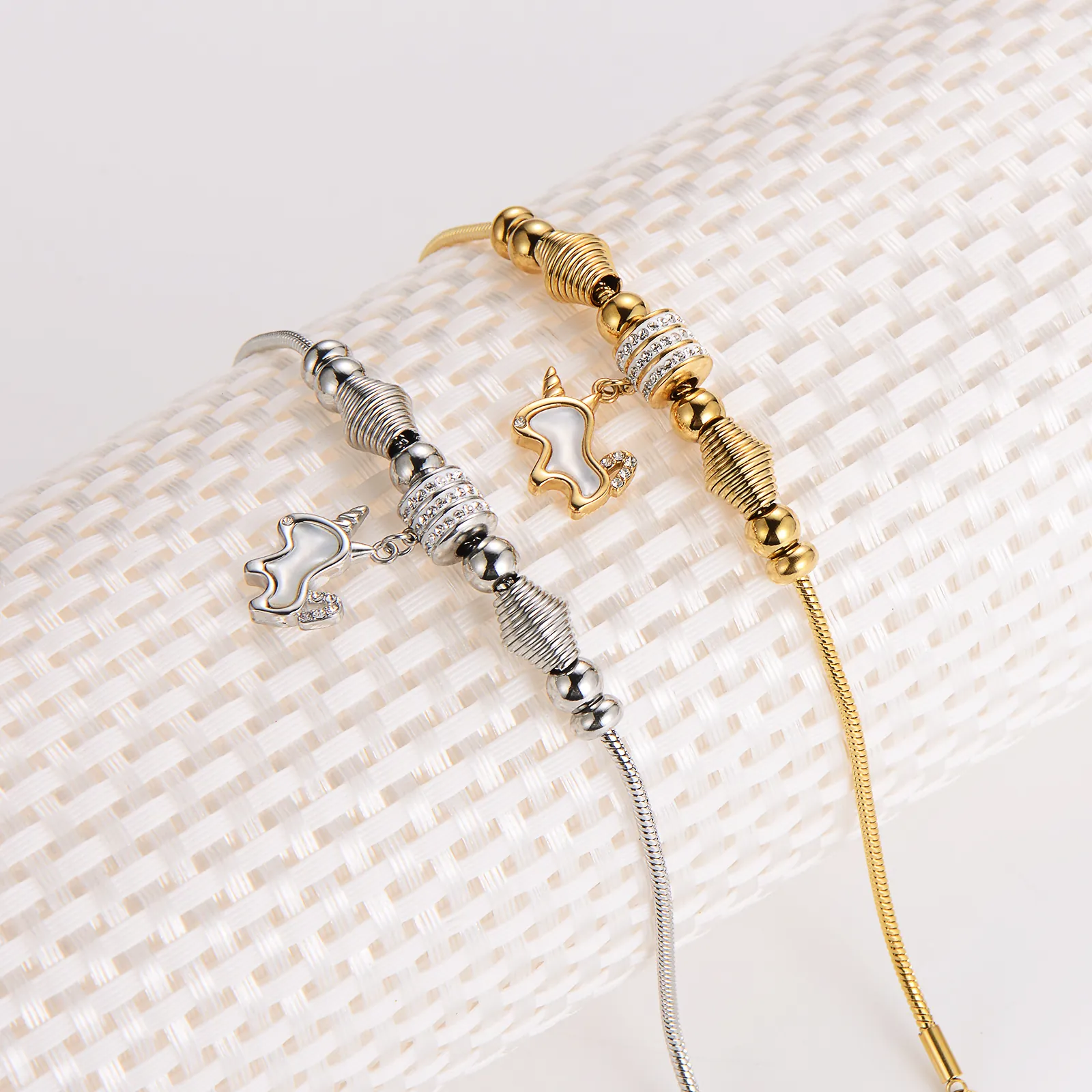 Stainless Steel Snake Bone Chain Bracelet With Unicorn Pendant Mother Of Artificial Pearl Texture And Rhinestones For Women Fashion