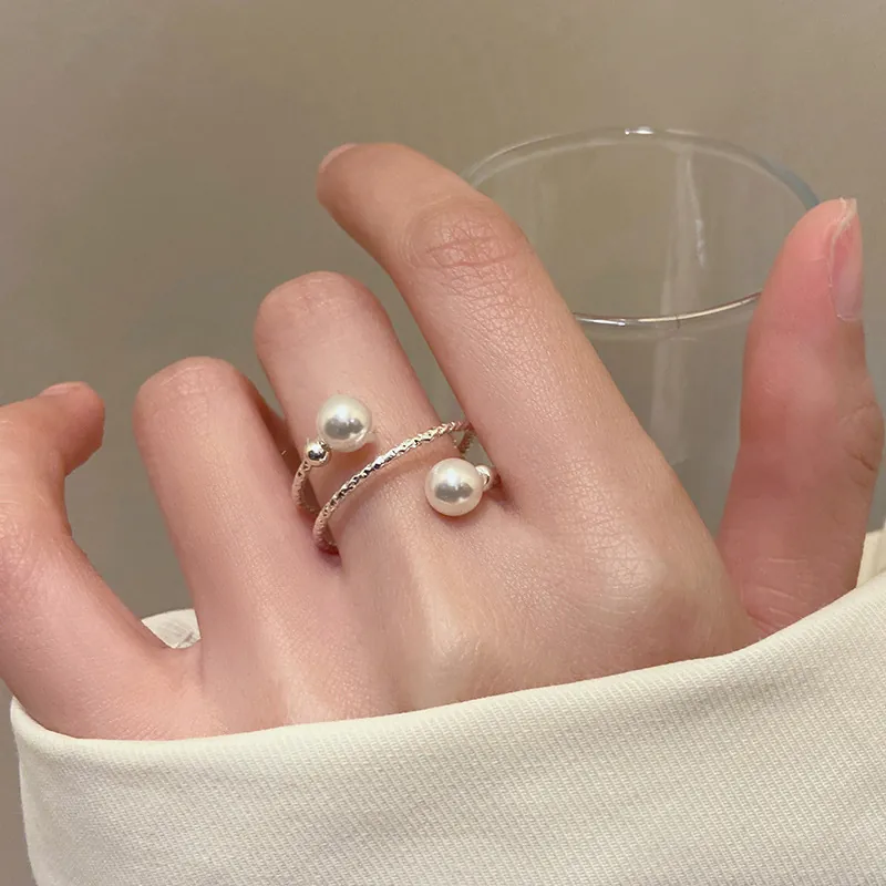 Minimalist Artificial Pearl Open Ring Adjustable Silver Color Twisted Texture Spiral Band Elegant Jewelry For Women