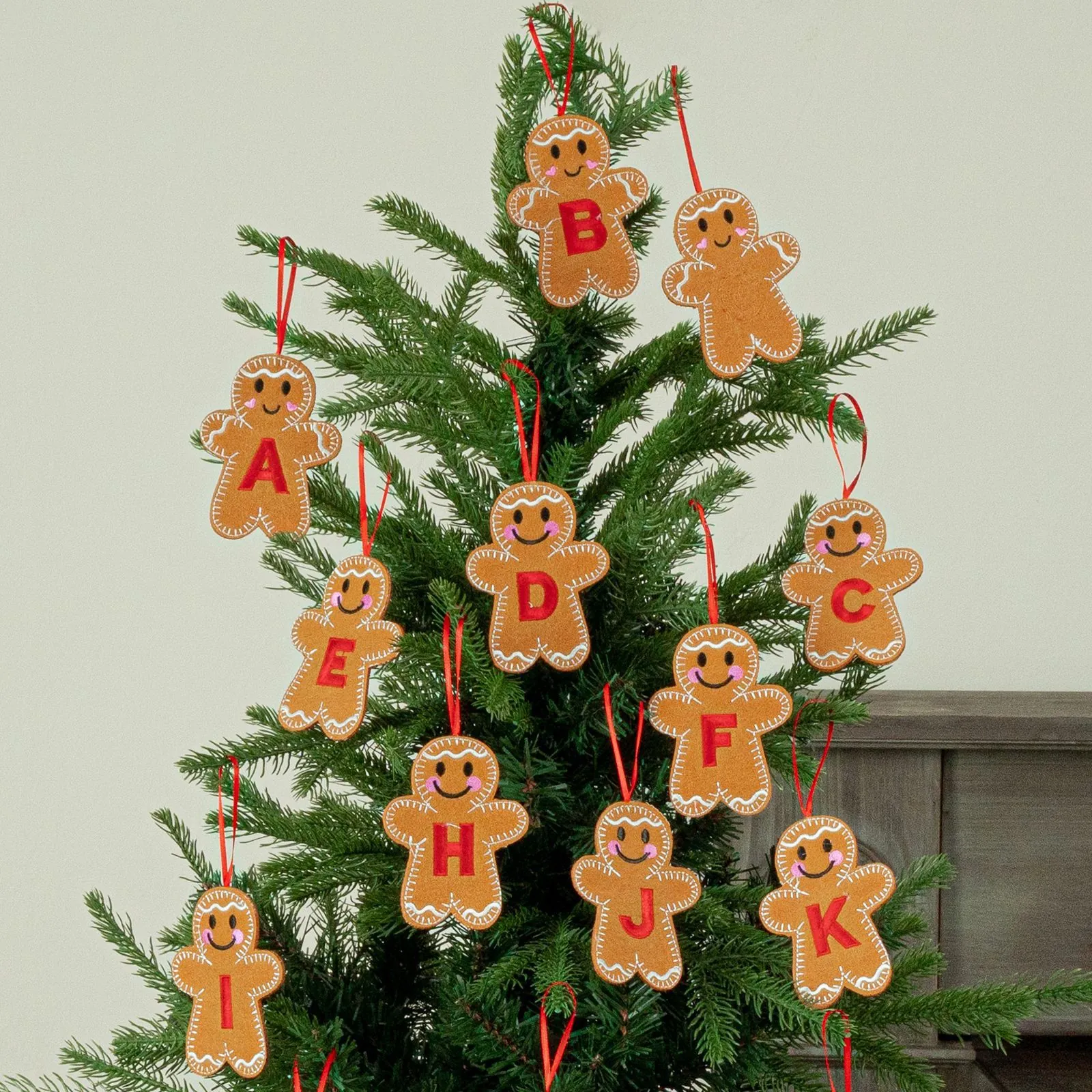 Gingerbread Man Christmas Tree Hanging Ornament Felt Embroidered Alphabet Letter Red Ribbon String Holiday Party Decor