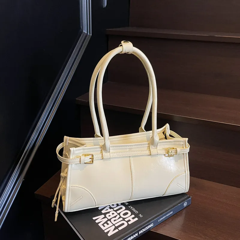 Large Minimalist PU Leather Shoulder Bag For Women Vintage Tote Handbag With Gold Buckle Decor Urban Daily Use