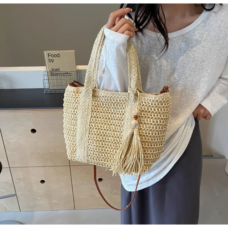 Women Straw Woven Tote Bag With Wood Beads Tassel Large Capacity Summer Beach Vacation Handbag PU Shoulder Strap