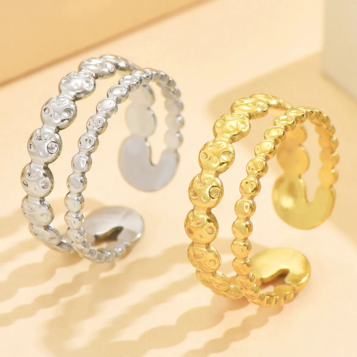 Vintage Old Money Style Double Row Coin Open Ring Stainless Steel Hammered Texture Adjustable Jewelry For Women