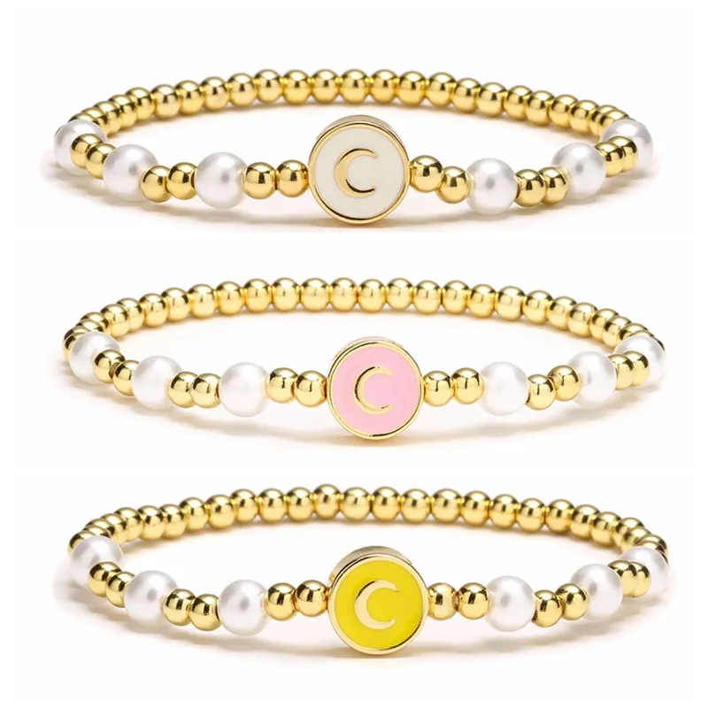 Bracelet À Künstliche Perles Cuivre Künstliche Perles Dorées Imitation Künstliche Perles Émail Rond Lettre C Charme Élastique Extensible Bijoux Tendance