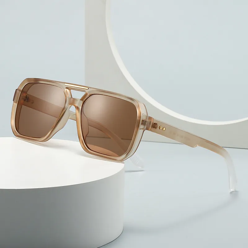Occhiali Da Sole Quadrati Retrò Donna Uomo Vintage Montatura Grande Protezione UV400 Lenti PC Doppio Ponte In Metallo