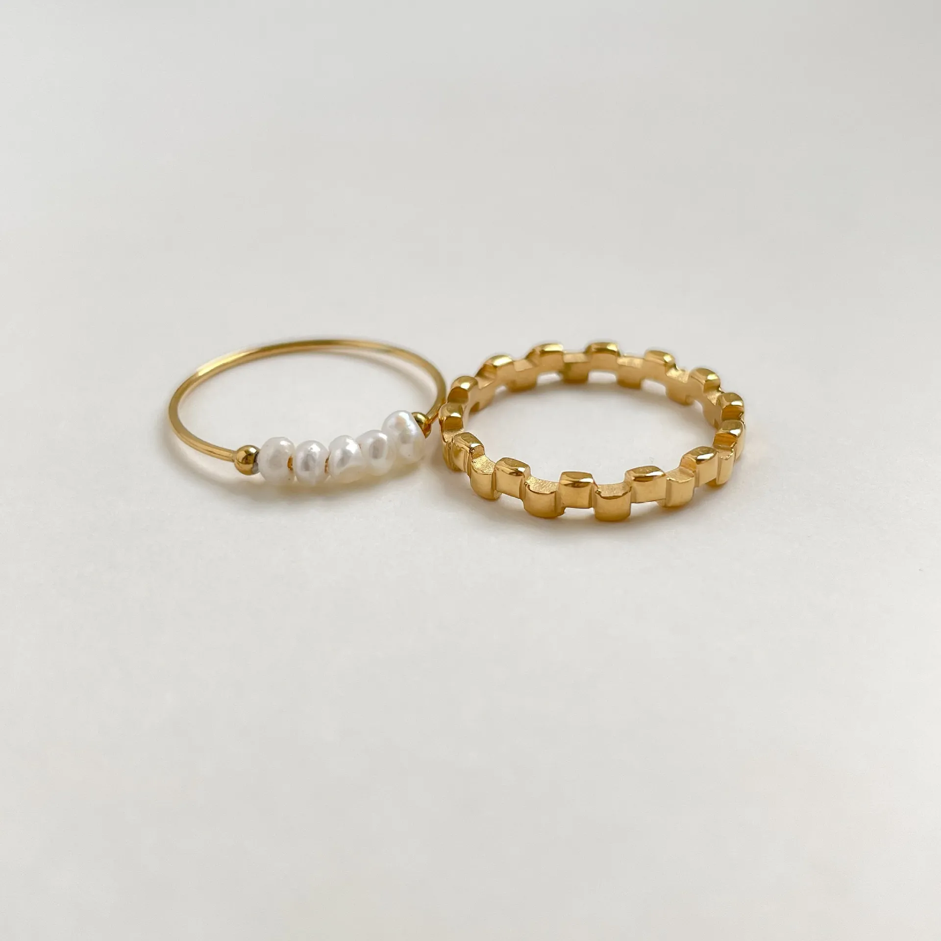 Titanium Steel Gold Plated Ring And Geometric Grid Ring And White Artificial Pearl Ring French Vintage Minimalist Jewelry For Women