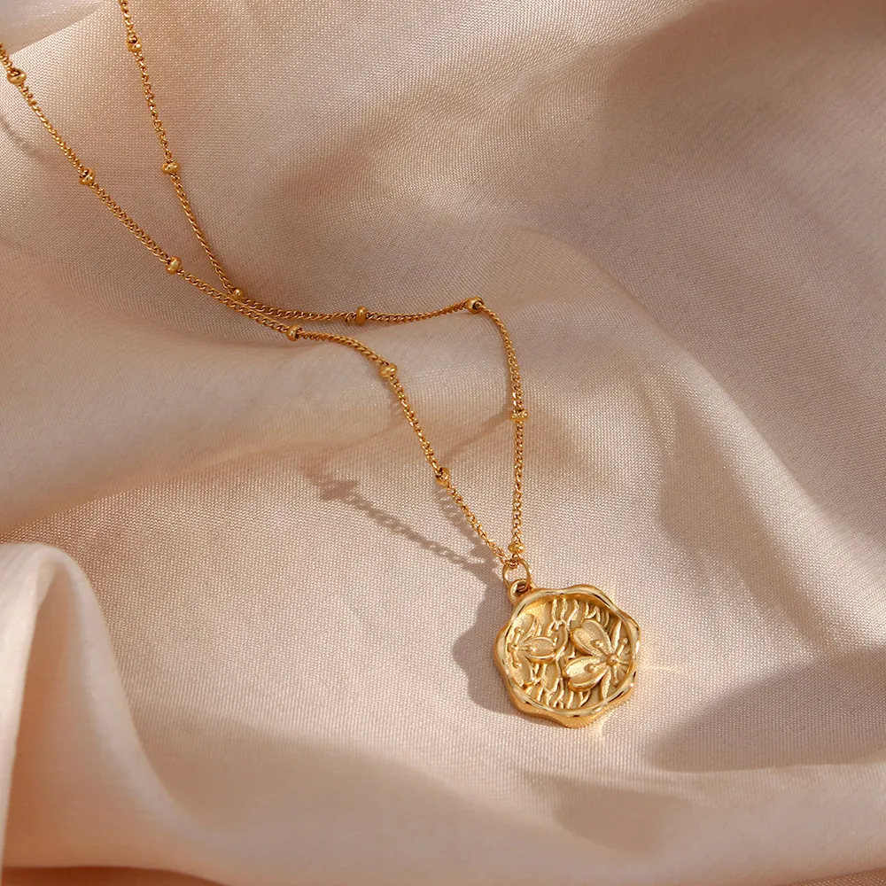 Vintage Stainless Steel Cherry Blossom Relief Pendant Necklace For Women Gold Plated Bead Chain Floral Geometric Fashion Jewelry
