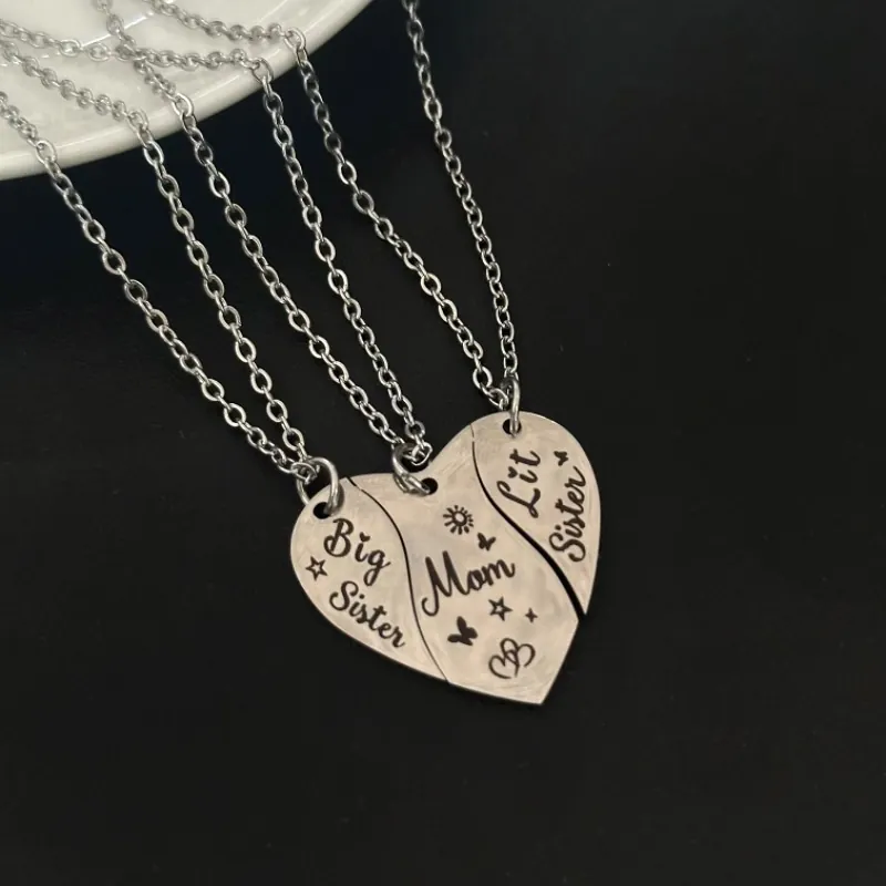 Stainless Steel Heart Puzzle Carved Letter Mom Big Little Sister Necklaces Mother Day Family Gift Fashion Jewelry