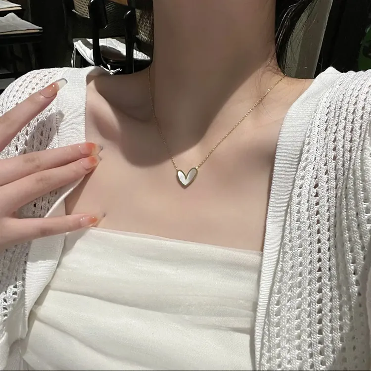 Heart Pendant Necklace Stainless Steel Mother Of Artificial Pearl Inlaid Gold Plated Minimalist Clavicle Chain Jewelry For Women