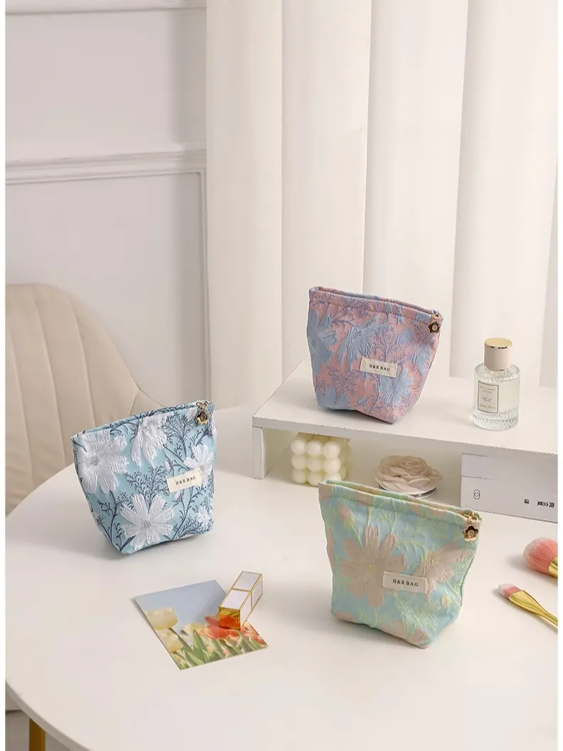 Floral Jacquard Cosmetic Bag Portable Canvas Makeup Pouch Women Daily Zipper Organizer Small Coin Storage Handbag
