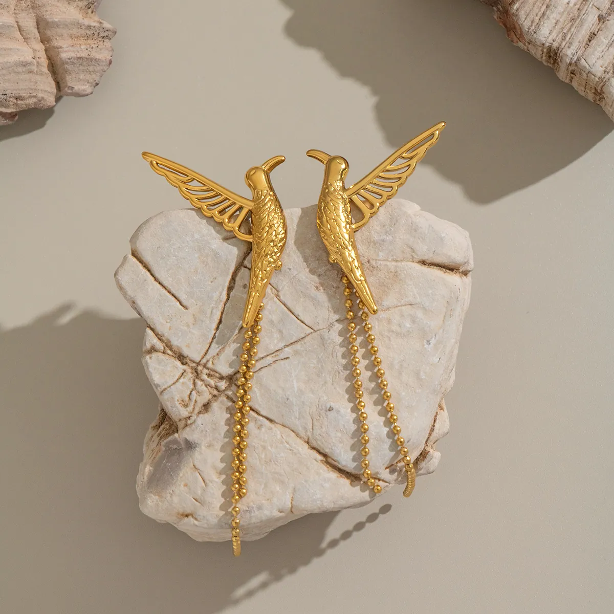 Boucles D'oreilles Gland Colibri Minimalistes Acier Inoxydable Plaque Or Oiseau Pendantes Hypoallergéniques Femmes