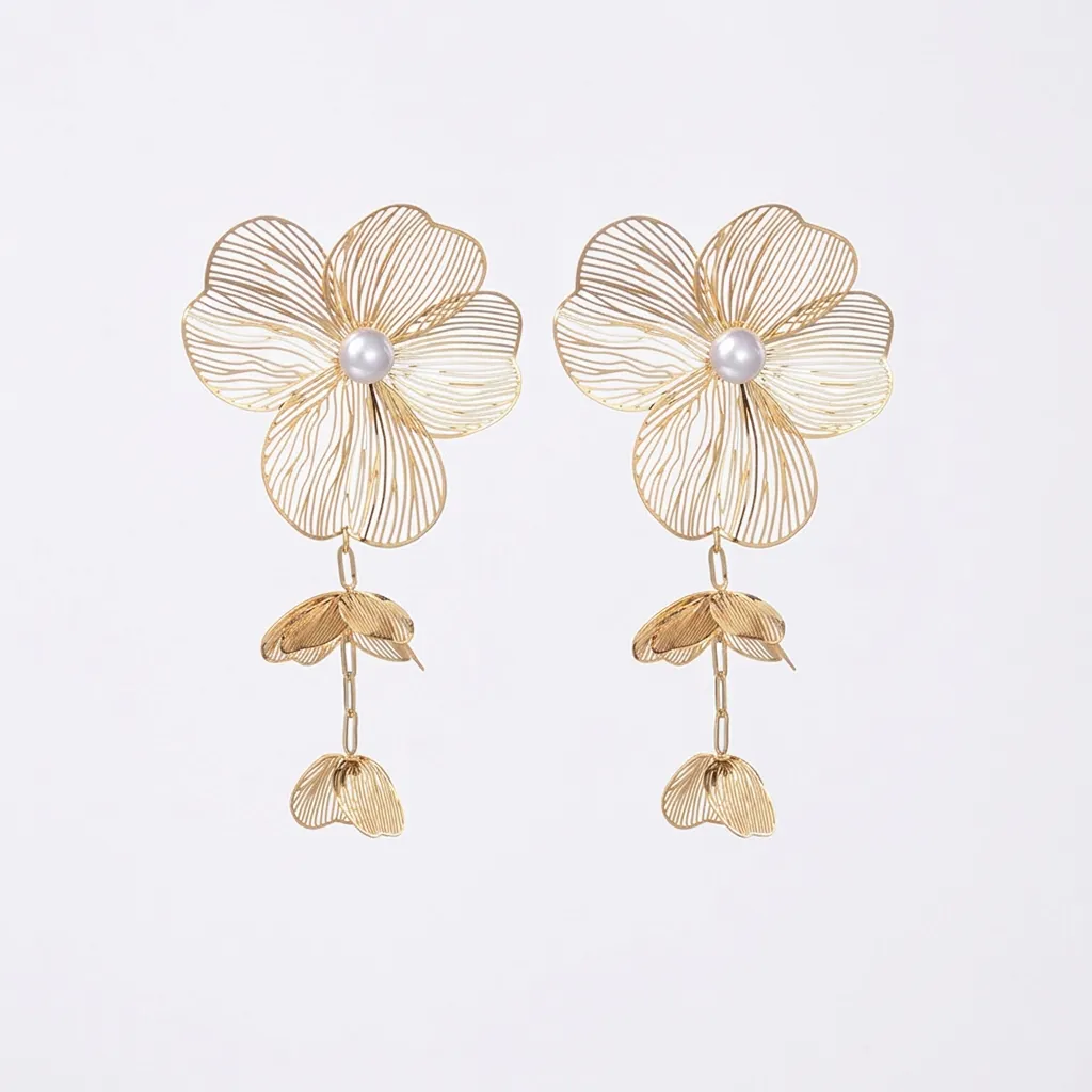 Elegant Gold Hollow Flower Artificial Pearl Drop Earrings For Women Stainless Steel Mesh Woven Long Tassel Dangle Floral Jewelry