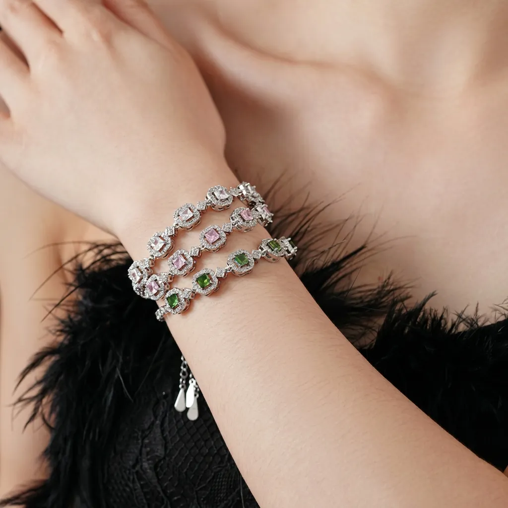 Bracelet Géométrique En Zircon Carré Mode Cuivre Creux Luxe Élégant Bijoux Pour Femmes Avec Chaîne Réglable