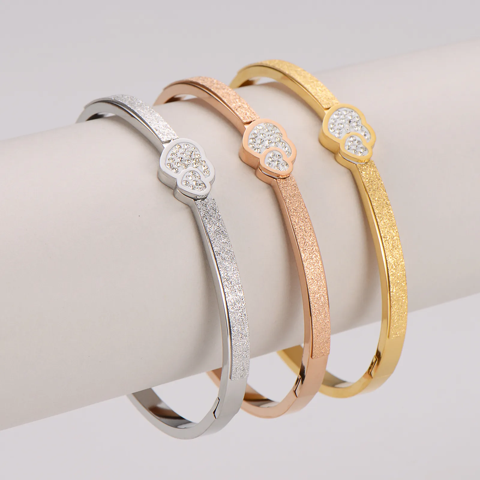 304 Stainless Steel Double Heart Bangle For Women Frosted Sandblasted Rhinestone Inlaid Open Hinge Fashion Jewelry Gift