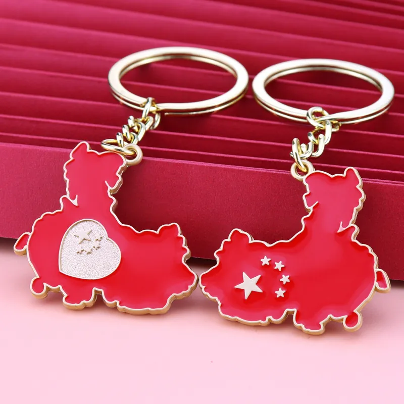 Porte-Clés En Métal Souvenir Émail Alliage De Zinc Thème Chine Carte Drapeau Forme De Coeur Rouge Or Cadeau Patriotique