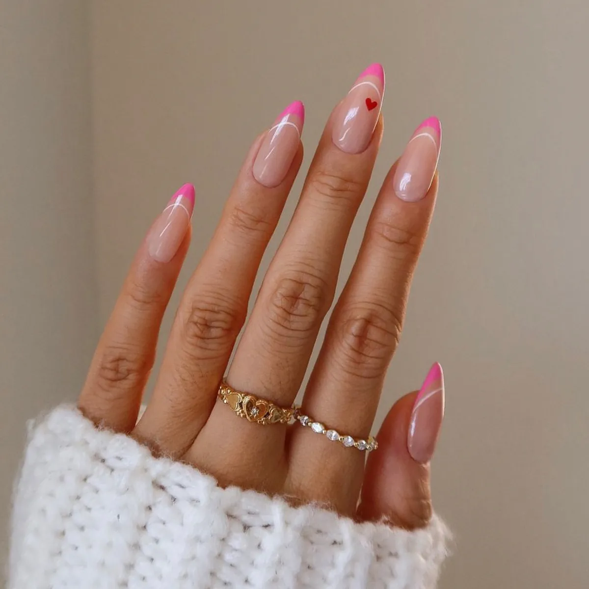 French Tip Press On Nails Pink Almond Shape With Red Heart Pattern Detachable Artificial Fingernails For Women