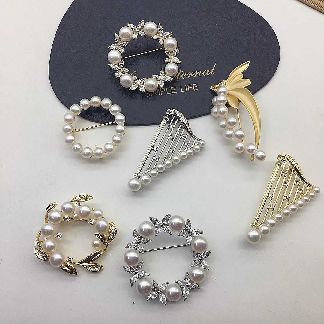 Freshwater Pearl Brooch Pin For Women Elegance Wreath Harp Leaf Shape Zircon Inlaid Copper Gold Plated Jewelry Accessory
