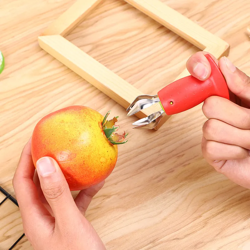 Stainless Steel Strawberry Huller Plastic Tomato Stem Remover Fruit Corer Tool Creative Kitchen Gadget Red