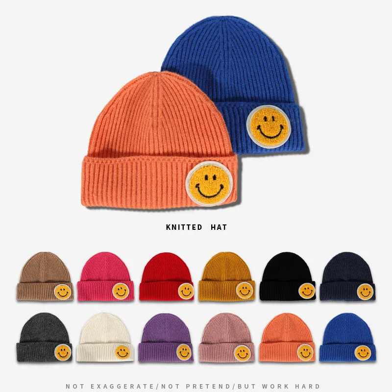 Unisex Acrylic Knitted Smiley Face Beanie Hat For Women Men Winter Warm Ribbed Soft Skull Cap Outdoor Fashion Headwear